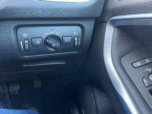 Volvo V40 thumbnail