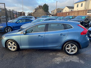 Volvo V40 thumbnail