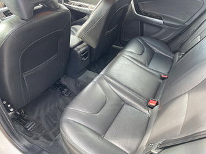 Volvo V60 thumbnail