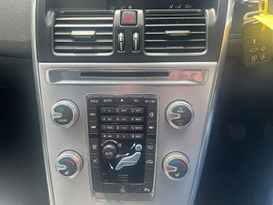 Volvo XC60 thumbnail