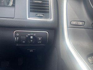 Volvo XC60 thumbnail