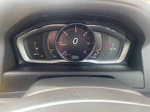 Volvo XC60 thumbnail