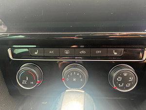 Volkswagen Passat thumbnail