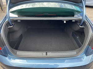Volkswagen Passat thumbnail