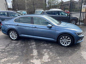 Volkswagen Passat thumbnail