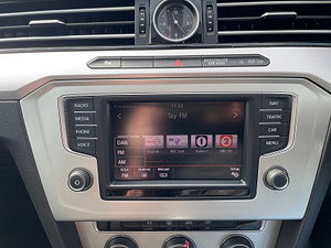 Volkswagen Passat thumbnail