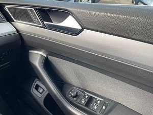 Volkswagen Passat thumbnail