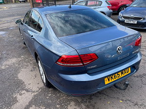 Volkswagen Passat thumbnail