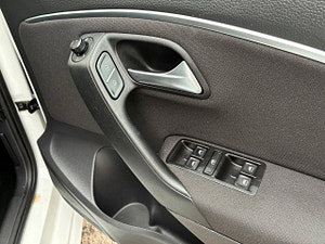 Volkswagen Polo thumbnail