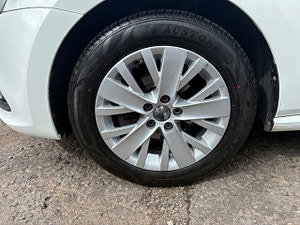 Volkswagen Polo thumbnail