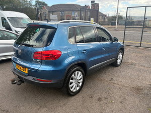 Volkswagen Tiguan thumbnail