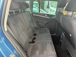 Volkswagen Tiguan thumbnail