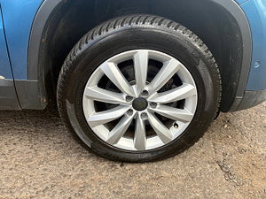Volkswagen Tiguan thumbnail