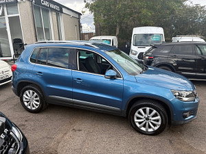 Volkswagen Tiguan thumbnail