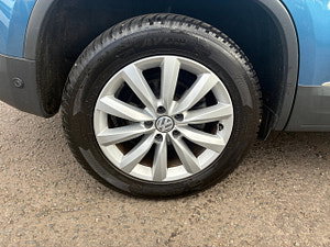 Volkswagen Tiguan thumbnail