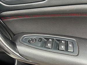 BMW 1 Series thumbnail