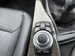 BMW 3 Series thumbnail