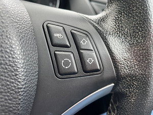 BMW X1 thumbnail