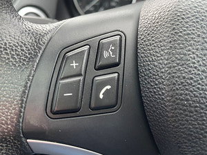 BMW X1 thumbnail