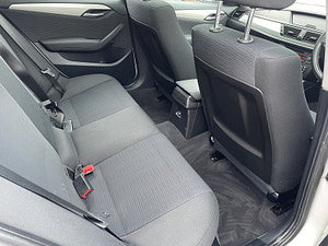 BMW X1 thumbnail