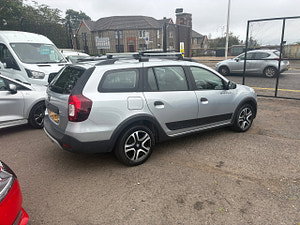 Dacia Logan MCV Stepway thumbnail