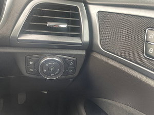 Ford Mondeo thumbnail