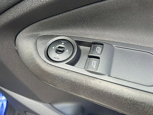 Ford C-Max thumbnail