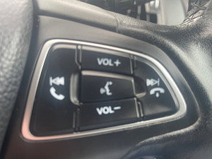 Ford C-Max thumbnail
