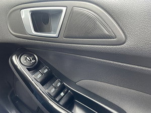 Ford Fiesta thumbnail