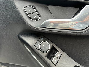 Ford Fiesta thumbnail