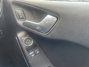 Ford Fiesta thumbnail