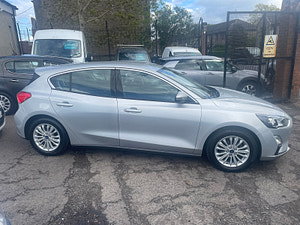 Ford Focus thumbnail