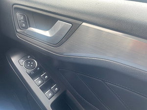 Ford Focus thumbnail