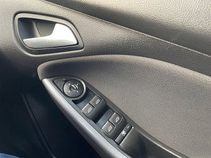 Ford Focus thumbnail