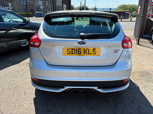 Ford Focus thumbnail
