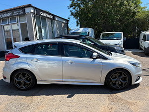Ford Focus thumbnail