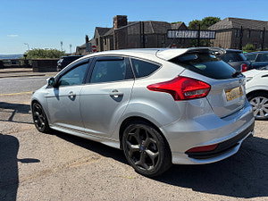 Ford Focus thumbnail