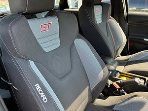 Ford Focus thumbnail