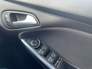 Ford Focus thumbnail