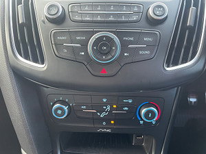 Ford Focus thumbnail