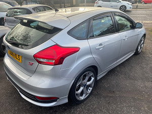 Ford Focus thumbnail