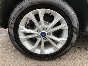 Ford Kuga thumbnail