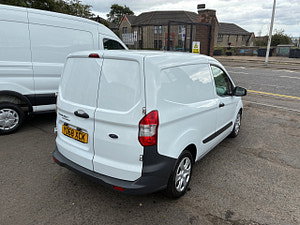 Ford Transit Courier thumbnail