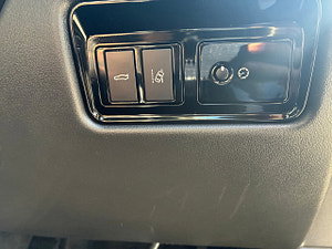 Jaguar XF thumbnail