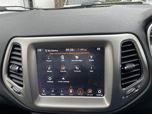 Jeep Compass thumbnail