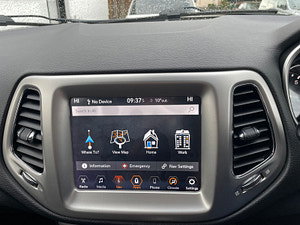 Jeep Compass thumbnail