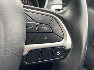 Jeep Compass thumbnail