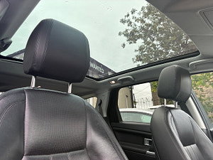 Land Rover Discovery Sport thumbnail