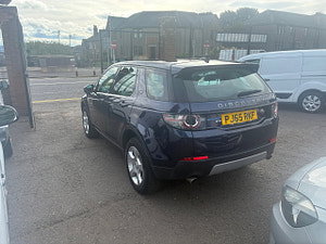 Land Rover Discovery Sport thumbnail