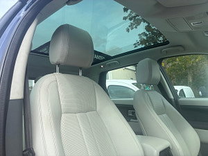 Land Rover Discovery Sport thumbnail